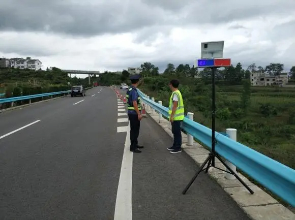 琼海高速公路钢护栏